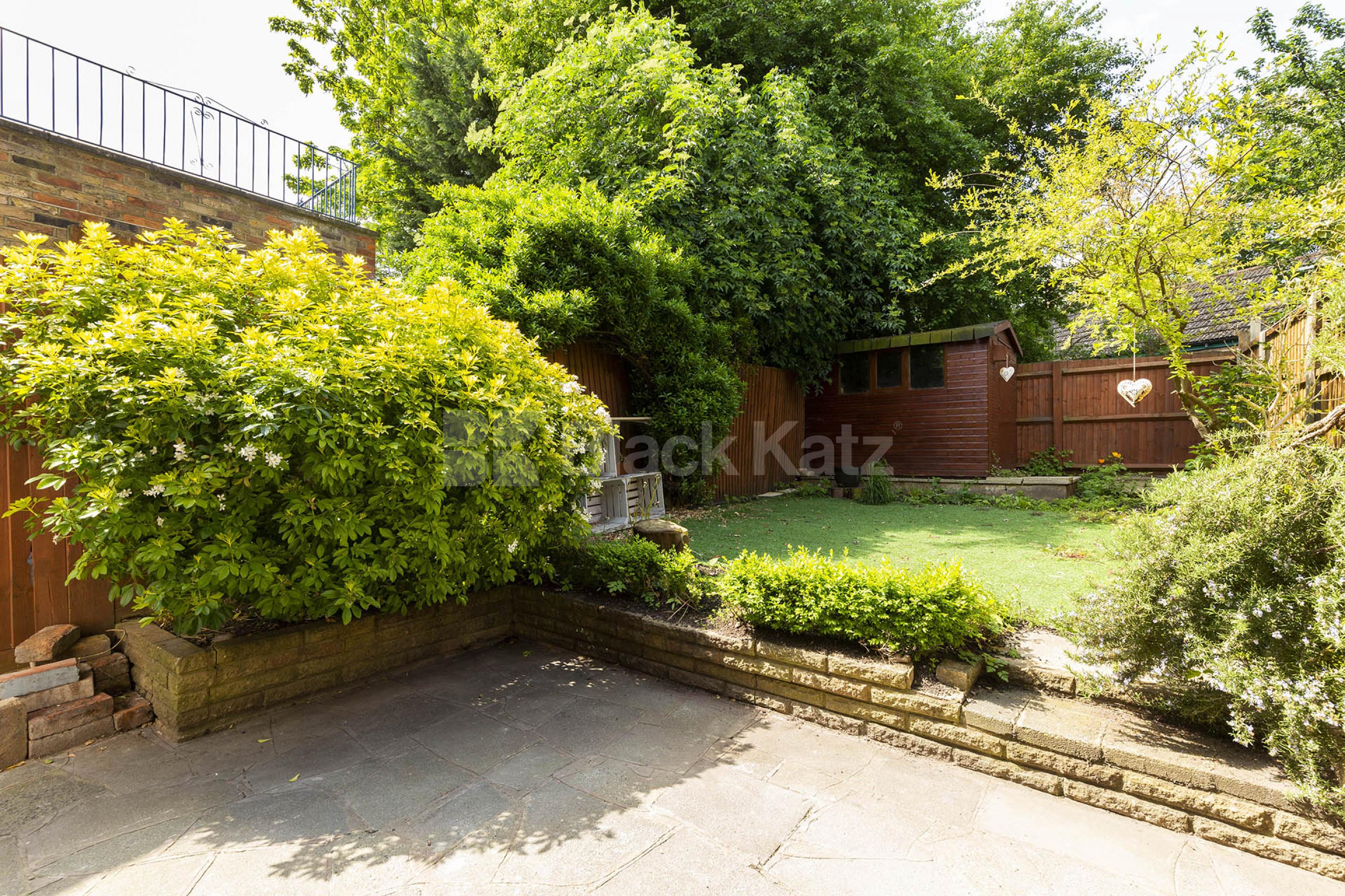 Super 5 double bedroom newly refurbished house with garden in Muswell Hill Pembroke Road , Muswell Hill N10